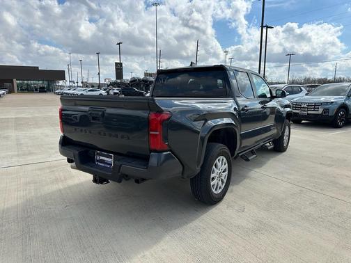 2025 Toyota Tacoma SR5