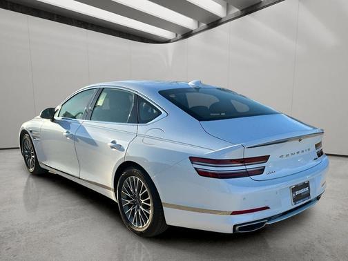 Uyuni White 2023 Genesis G80 2.5T AWD