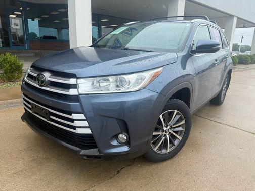 Shoreline Blue Pearl 2019 Toyota Highlander XLE
