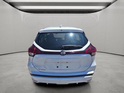 Fresh Powder 2023 Nissan Kicks S