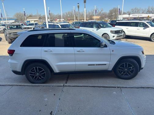 2017 Jeep Grand Cherokee Trailhawk