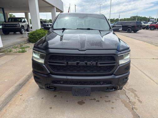 Diamond Black Crystal Pearl 2020 RAM 1500 Big Horn/Lone Star