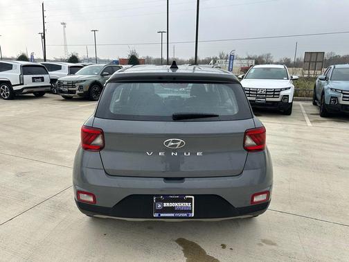 2020 Hyundai VENUE SE