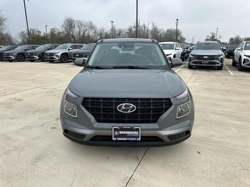 2020 Hyundai VENUE SE