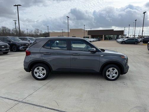 2020 Hyundai VENUE SE