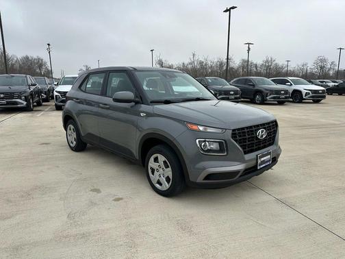 2020 Hyundai VENUE SE
