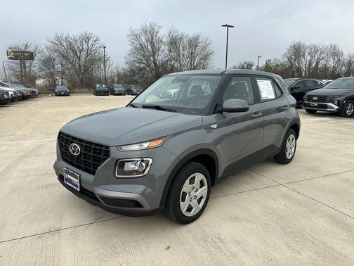 2020 Hyundai VENUE SE
