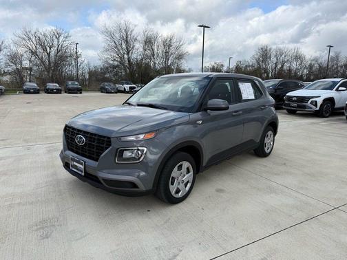 2020 Hyundai VENUE SE