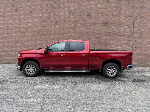 Red 2021 Chevrolet Silverado 1500 LT
