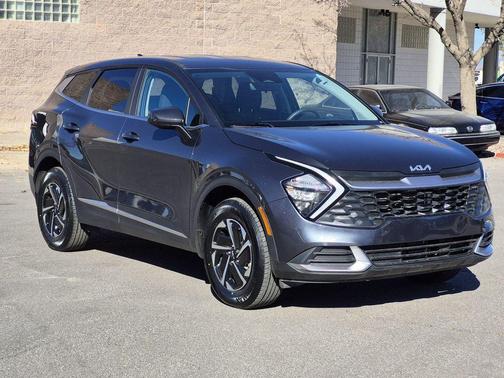 2023 Kia Sportage Hybrid LX