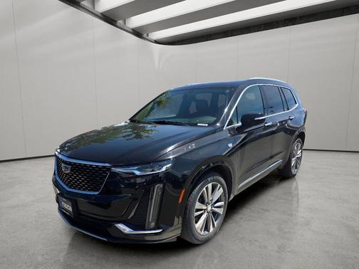 Stellar Black Metallic 2020 Cadillac XT6 Premium Luxury AWD