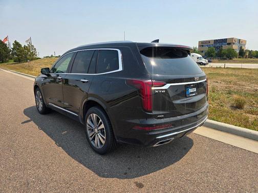 Stellar Black Metallic 2020 Cadillac XT6 Premium Luxury AWD