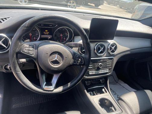 2020 Mercedes-Benz GLA 250 Base