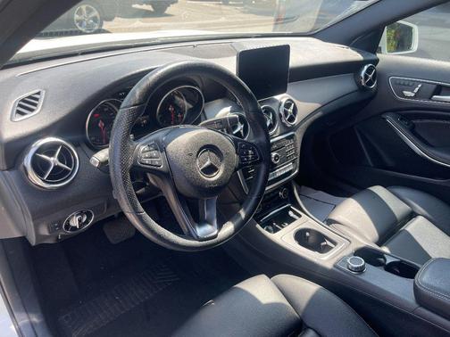 2020 Mercedes-Benz GLA 250 Base