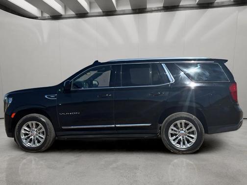 Onyx Black 2024 GMC Yukon SLT