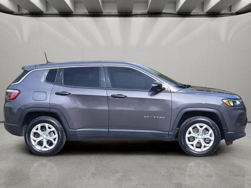 Baltic Gray Metallic Clearcoat 2024 Jeep Compass Sport