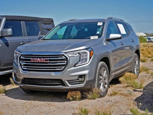 Sterling Metallic 2024 GMC Terrain SLT