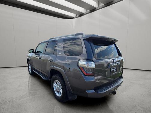 Magnetic Gray Metallic 2020 Toyota 4Runner SR5