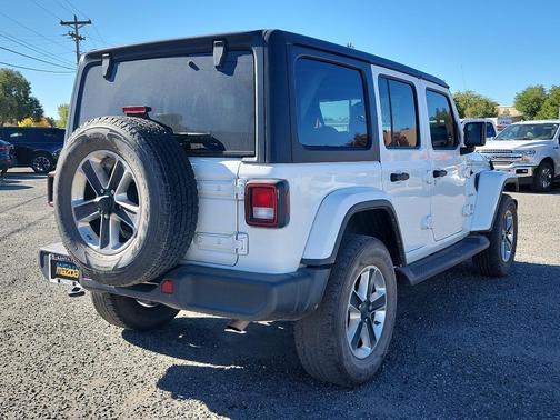 2022 Jeep Wrangler Unlimited Sahara