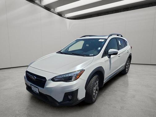 Crystal White Pearl 2019 Subaru Crosstrek 2.0i Limited