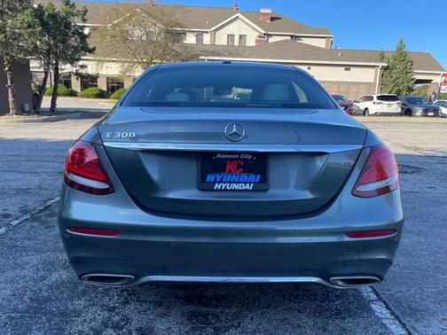 2018 Mercedes-Benz E-Class E300