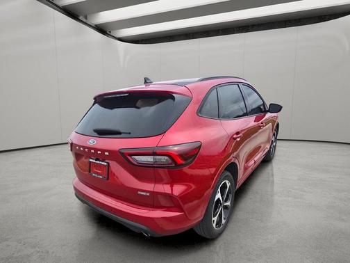 RAPID RED MET TINTED CC 2023 Ford Escape ST-Line Select