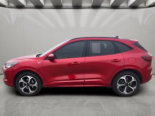 RAPID RED MET TINTED CC 2023 Ford Escape ST-Line Select