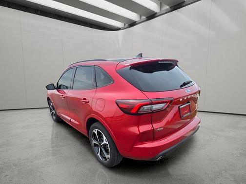 RAPID RED MET TINTED CC 2023 Ford Escape ST-Line Select