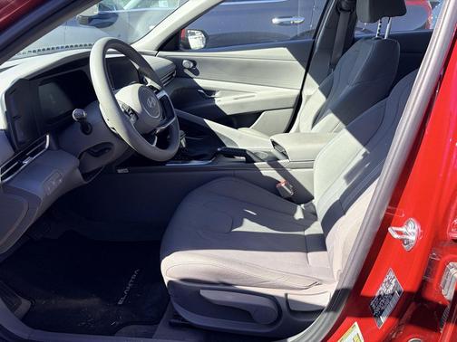 Ultimate Red 2024 Hyundai ELANTRA SE