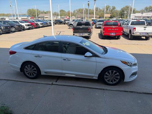 Quartz White Pearl 2016 Hyundai SONATA Sport