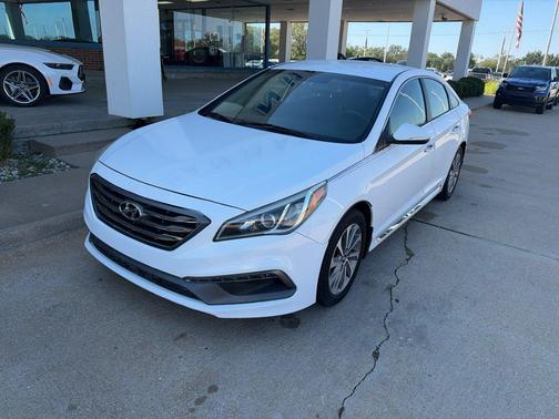 Quartz White Pearl 2016 Hyundai SONATA Sport