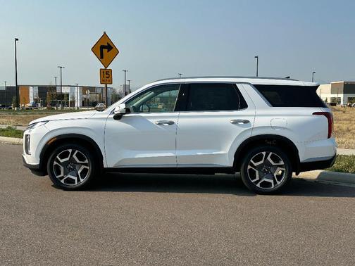 2025 Hyundai PALISADE SEL Premium
