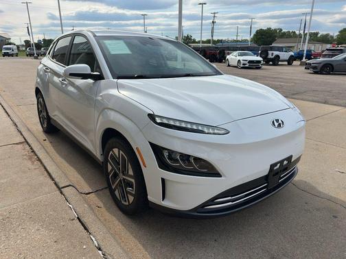 Lunar White 2023 Hyundai KONA EV Limited
