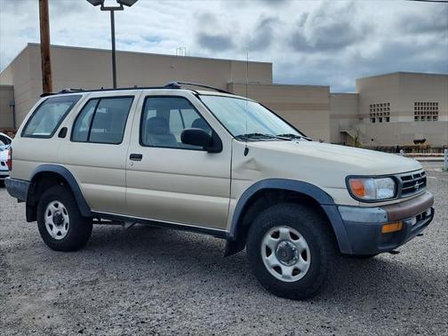 1997 Nissan Pathfinder SE