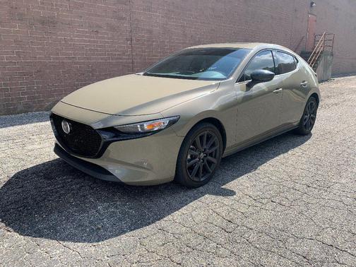 Zircon Sand Metallic 2024 Mazda Mazda3 2.5 Turbo AWD
