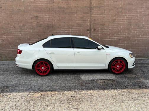 White 2017 Volkswagen Jetta GLI