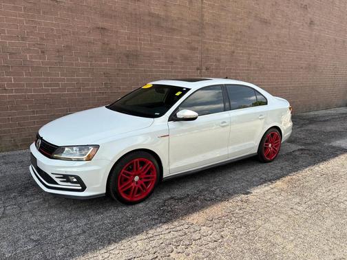 White 2017 Volkswagen Jetta GLI