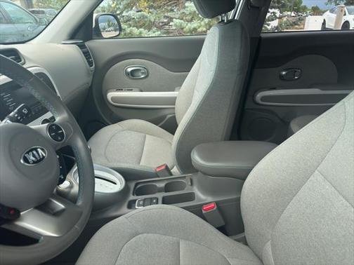 2016 Kia Soul EV Base