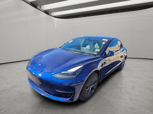 2022 Tesla Model 3 Long Range