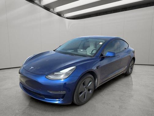 Deep Blue Metallic 2022 Tesla Model 3 Long Range