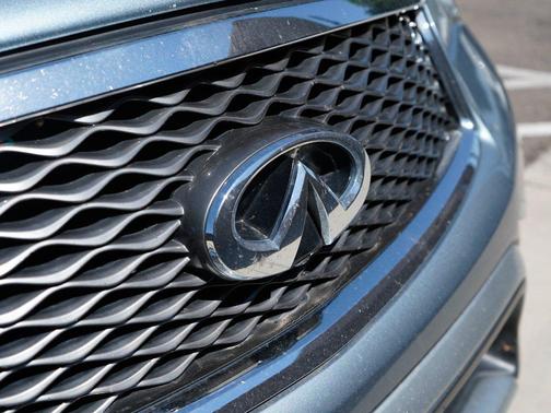 Hagane Blue 2016 INFINITI QX50 Base