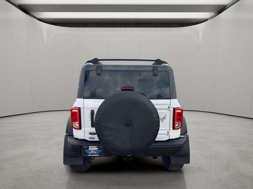 OXFORD WHITE 2023 Ford Bronco Black Diamond