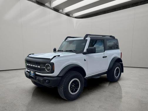 OXFORD WHITE 2023 Ford Bronco Black Diamond