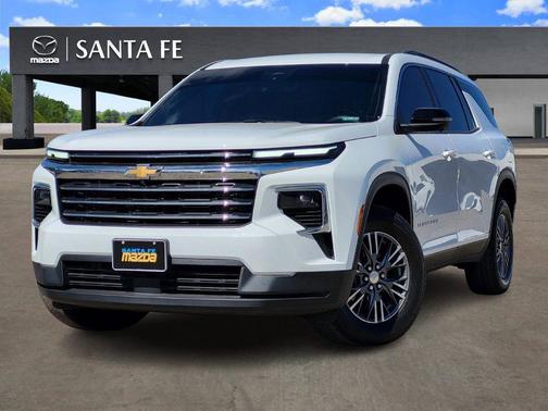 2024 Chevrolet Traverse LT
