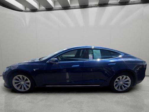 Deep Blue Metallic 2017 Tesla Model S 75D