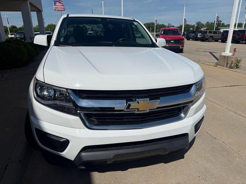 Summit White 2019 Chevrolet Colorado LT