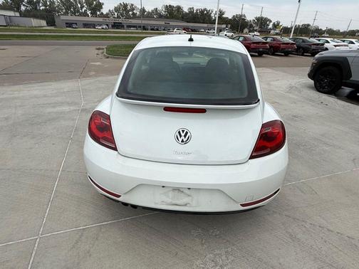 2018 Volkswagen Beetle 2.0T S