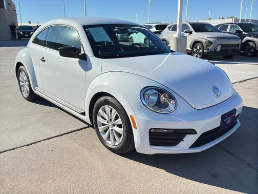 2018 Volkswagen Beetle 2.0T S