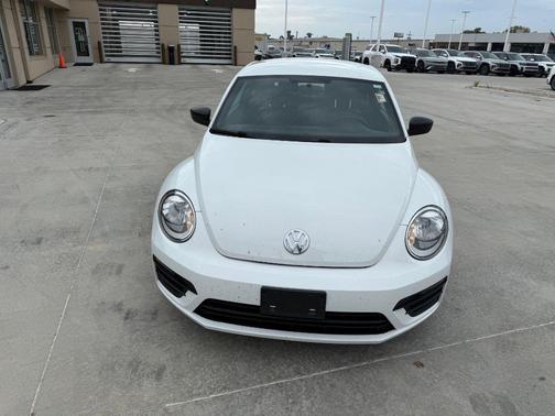 2018 Volkswagen Beetle 2.0T S