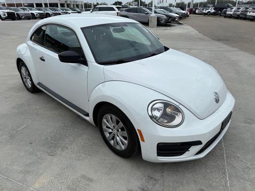 2018 Volkswagen Beetle 2.0T S